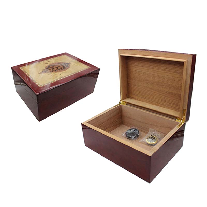 Humidity Control Ebony Wood Veneer Humidor for 50-60 Cigars