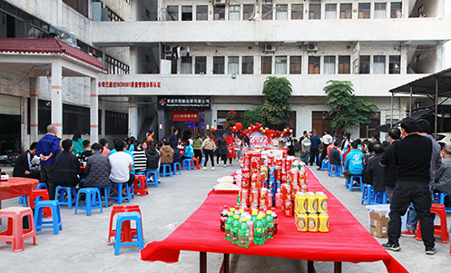 Creative Packing Family Party