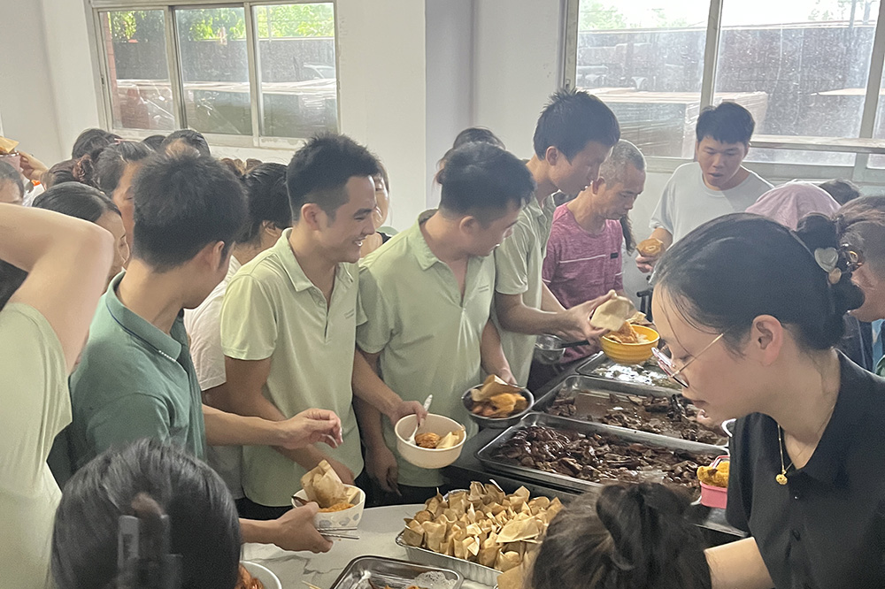 Mid-Autumn Festival Feast, Gathering at No.13 Zhan North Road, Humen Town
