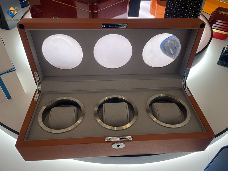 Watch Box Materials Compared: Wood vs Leather vs Acrylic